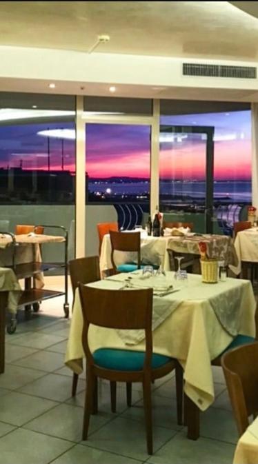Hotel Majestic Gabicce Mare Luaran gambar