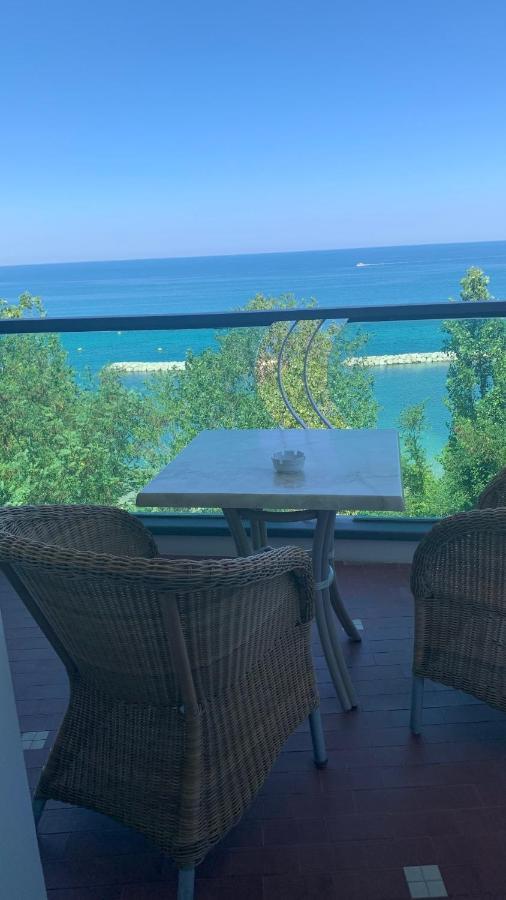 Hotel Majestic Gabicce Mare Luaran gambar