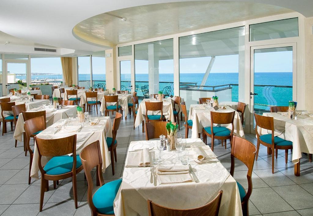 Hotel Majestic Gabicce Mare Luaran gambar