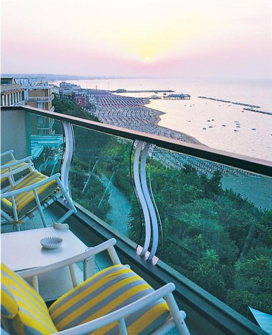 Hotel Majestic Gabicce Mare Luaran gambar