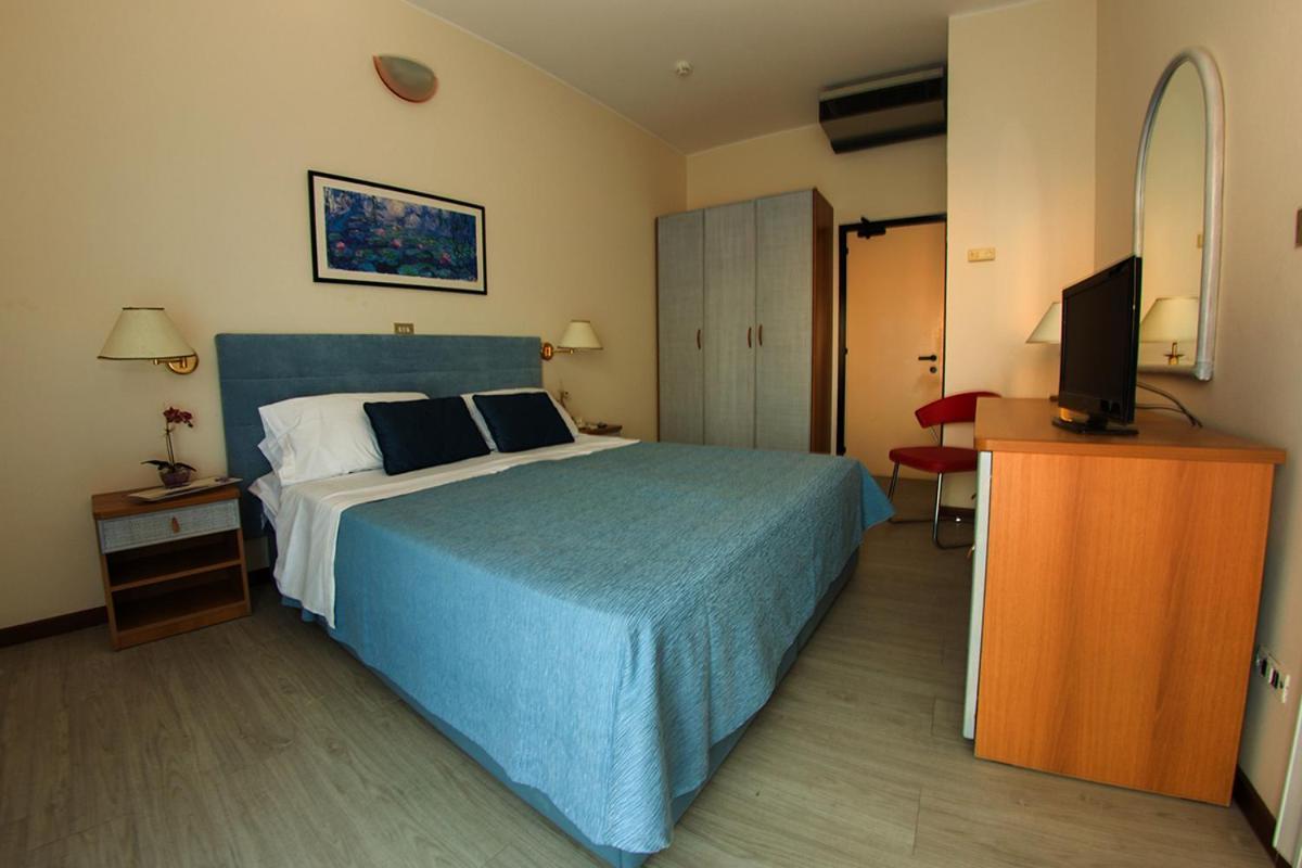Hotel Majestic Gabicce Mare Luaran gambar